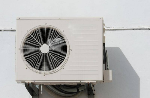 奥克斯空调声音大是怎么回事 奥克斯空调声音大的具体原因