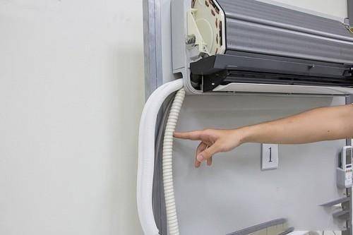 空调的粗管漏水了该怎么办 空调的粗管漏水解决方法有哪些？
