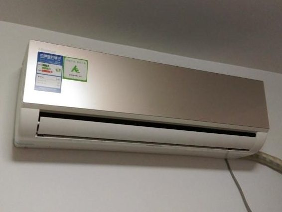 奥克斯空调如何拆洗 奥克斯空调拆洗方法