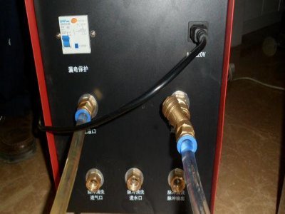 阿里斯顿燃气热水器如何除垢